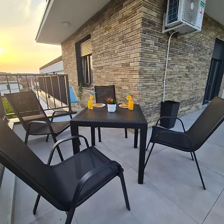 Apartament Penthaus Novak *